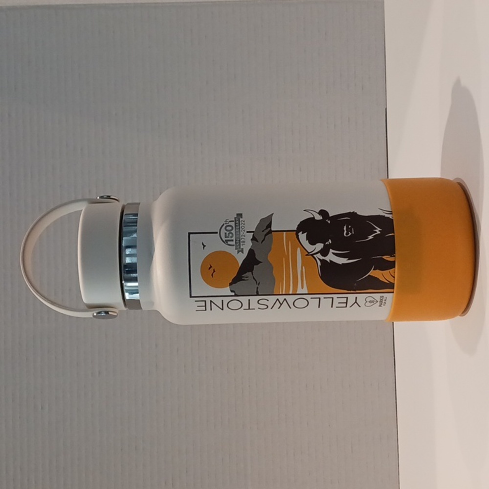 Hydro Flask - Yellowstone 150th (1872 - 2022) Anniversary